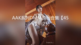   多个年轻浓妆的新人妹子，脱光光特写粉穴，换着特写道具自慰