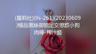 眼镜男带自己大奶老婆和群內俩大哥3P交流,被艹的高潮不断