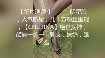 沙发上干完后入骚逼老婆，两个奶抖的真淫荡