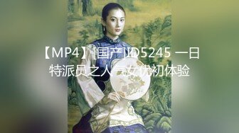  风骚姐妹花全程露脸伺候大哥激情啪啪，交大鸡巴轮流上位享受大鸡巴的抽插爆草