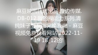  罕见无毛一线天满天穴，柔软奶子粉嫩小妞，假屌伺候再操逼，正入抽插奶子直晃