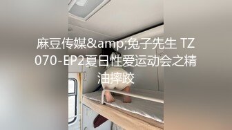 《魔手外购极品CP》女性服饰化妆品商场卫生间定点偸拍17位都市漂亮小姐姐方便 同步看逼看脸形态各异看点十足 (4)