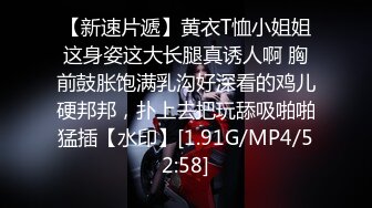 9/29最新 自己直播自慰带上刚成年的弟弟让你给抠逼舔逼幸福的很VIP1196